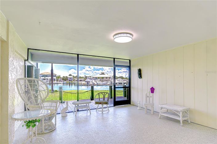 Image No.25-2 Bed Property for sale