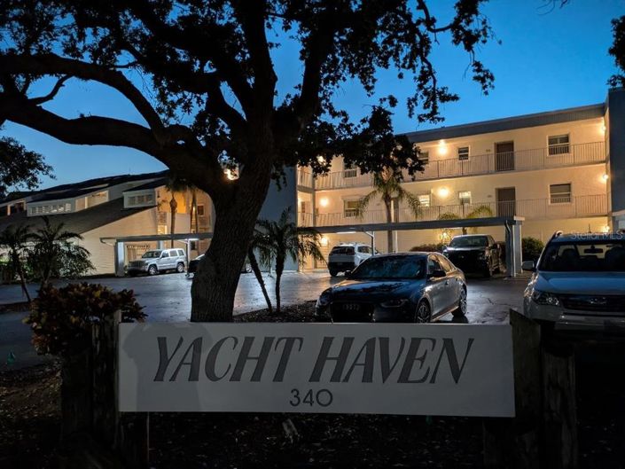 Image No.32-2 Bed Property for sale