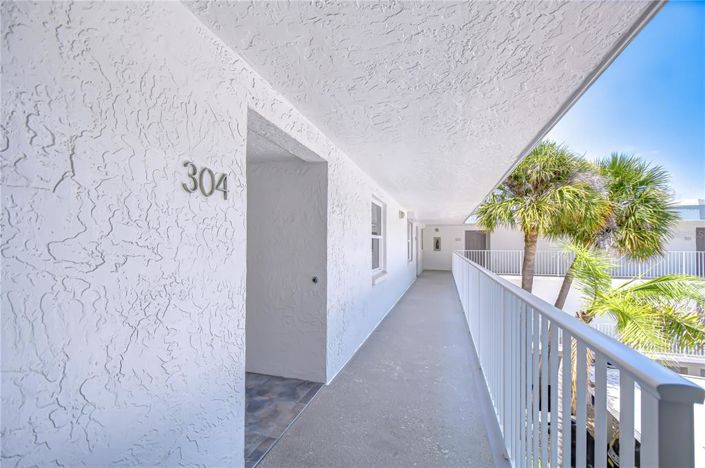 Image No.7-2 Bed Property for sale