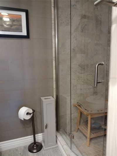 Image No.23-2 Bed Property for sale