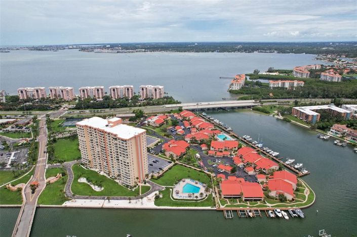 Image No.40-2 Bed Property for sale