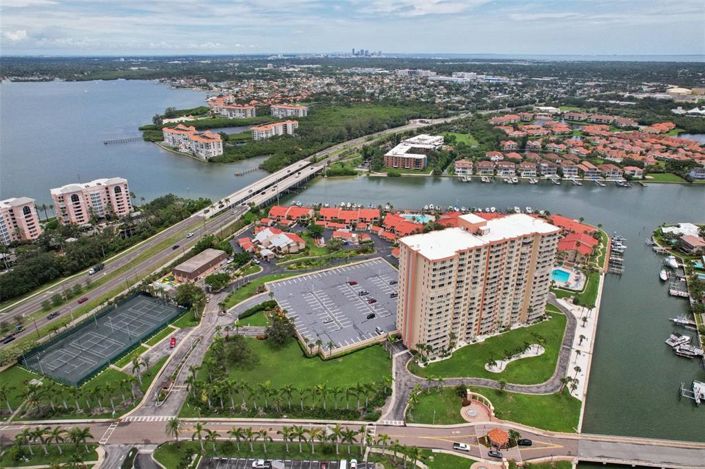 Image No.42-2 Bed Property for sale