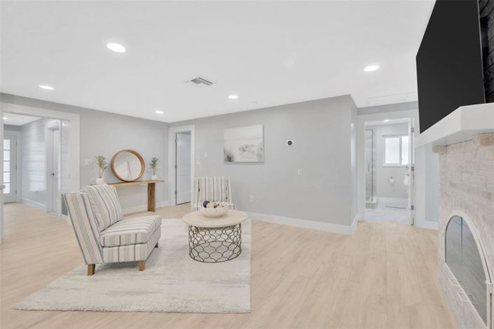 Image No.14-3 Bed Property for sale