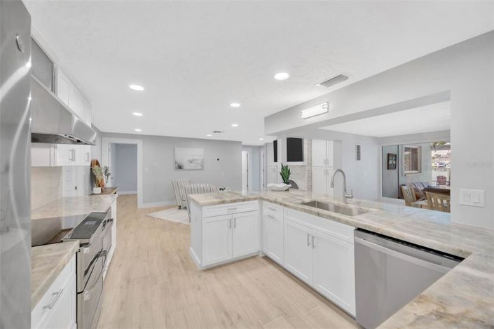 Image No.18-3 Bed Property for sale