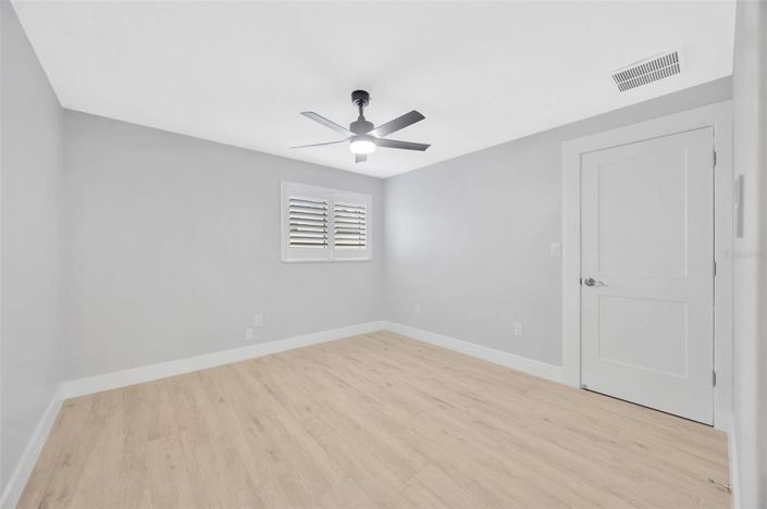 Image No.41-3 Bed Property for sale