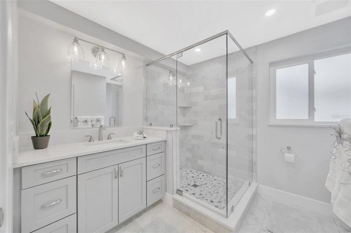 Image No.42-3 Bed Property for sale