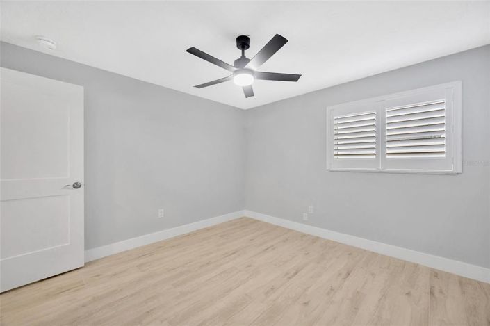 Image No.54-3 Bed Property for sale