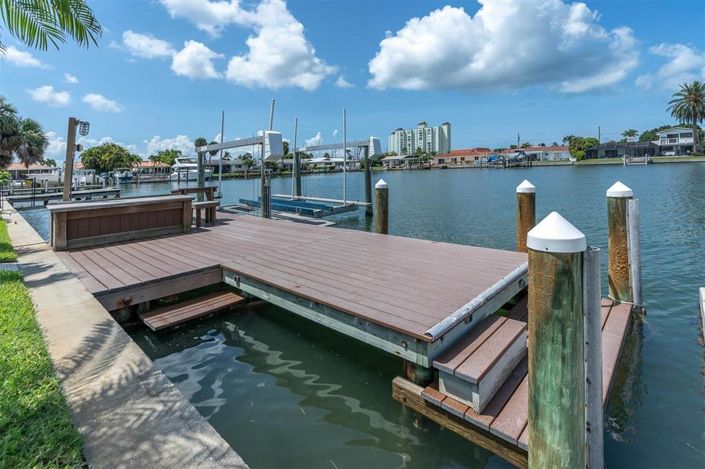 Image No.6-3 Bed Property for sale