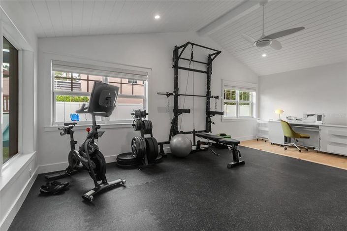 Image No.24-5 Bed Property for sale