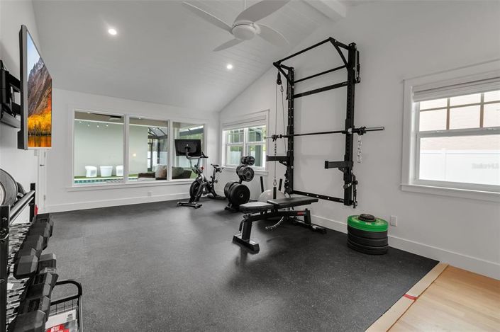 Image No.26-5 Bed Property for sale