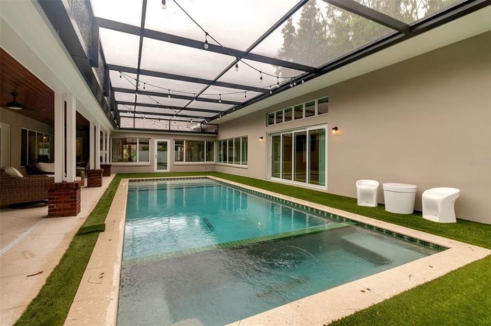 Image No.58-5 Bed Property for sale