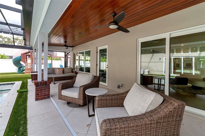 Image No.76-5 Bed Property for sale