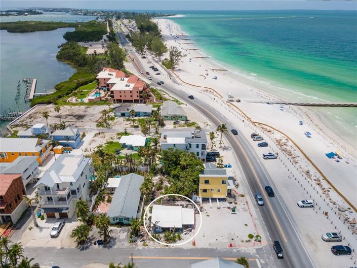 Image No.1-Propriété de 2 chambres à vendre à Bradenton Beach