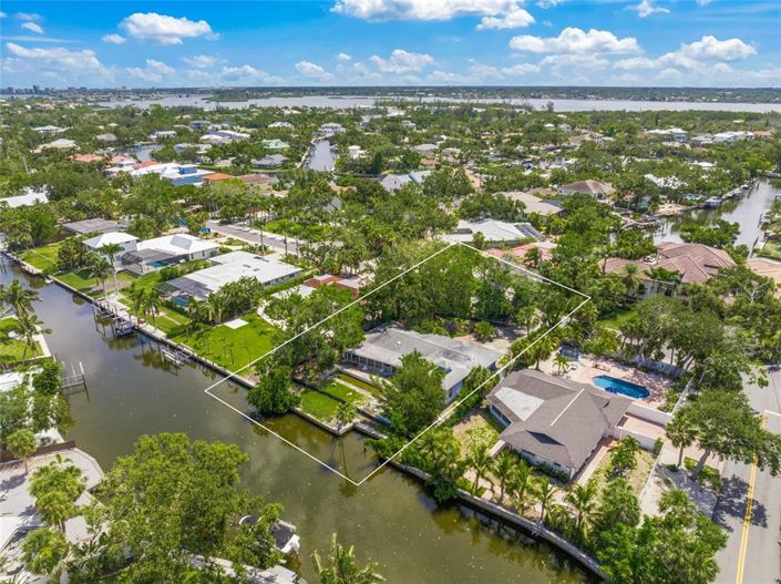 Image No.5-3 Bed Property for sale