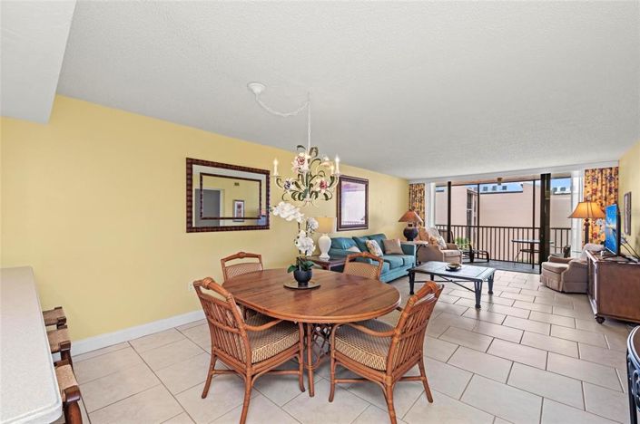 Image No.15-2 Bed Property for sale