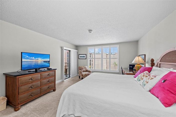 Image No.21-2 Bed Property for sale