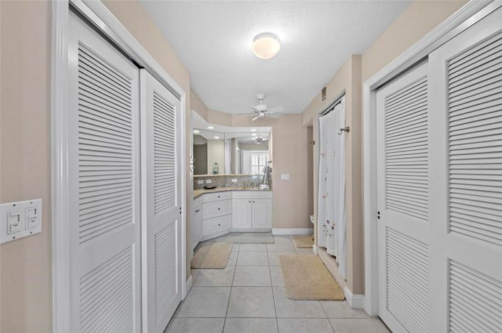 Image No.22-2 Bed Property for sale