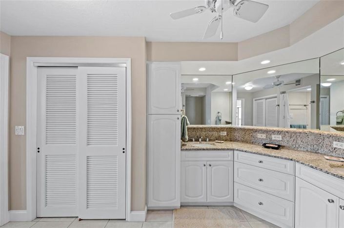 Image No.25-2 Bed Property for sale