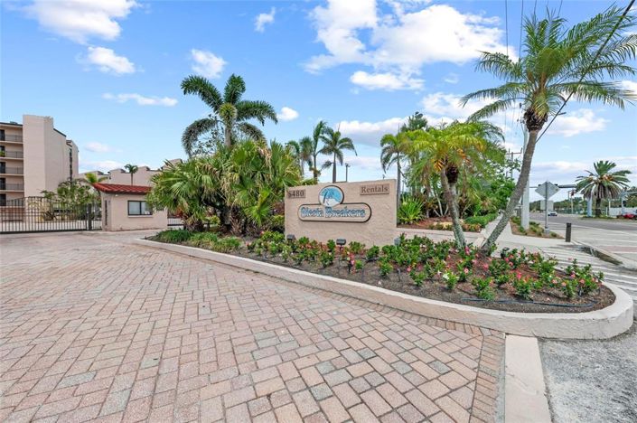 Image No.52-2 Bed Property for sale