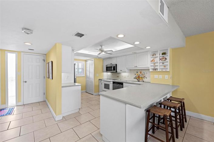 Image No.9-2 Bed Property for sale