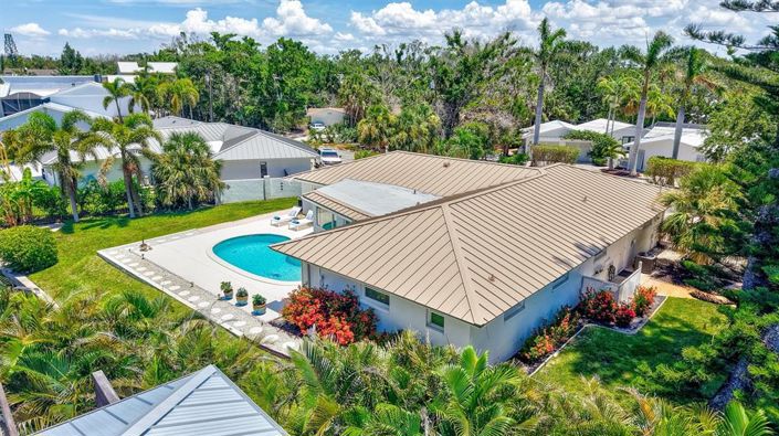 Image No.10-3 Bed Property for sale