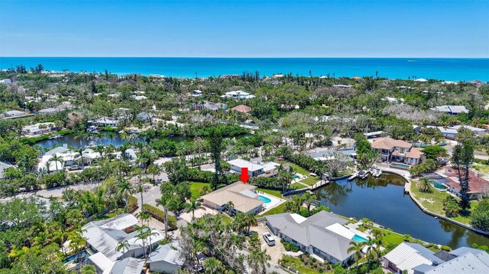 Image No.18-3 Bed Property for sale