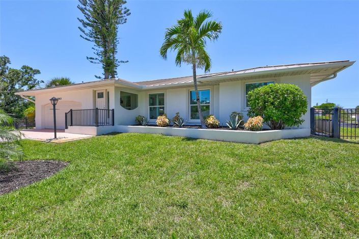 Image No.22-3 Bed Property for sale