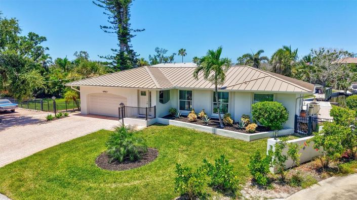 Image No.3-3 Bed Property for sale