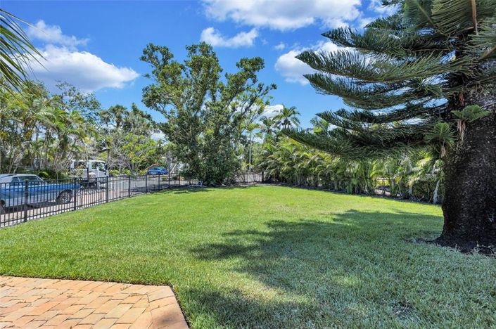 Image No.86-3 Bed Property for sale