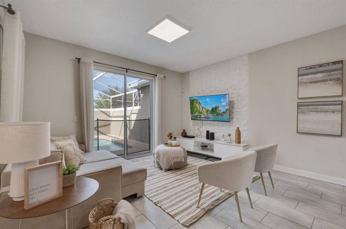 Image No.12-4 Bed Townhouse for sale