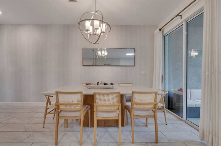 Image No.21-4 Bed Townhouse for sale