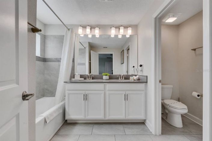 Image No.30-4 Bed Townhouse for sale