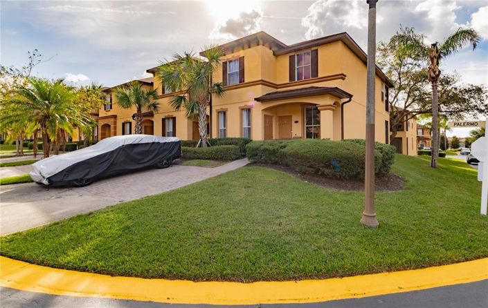 Image No.1-4 Bed Townhouse for sale