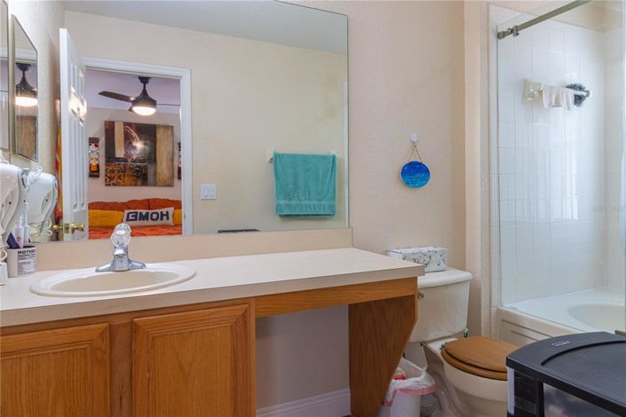 Image No.25-4 Bed Townhouse for sale