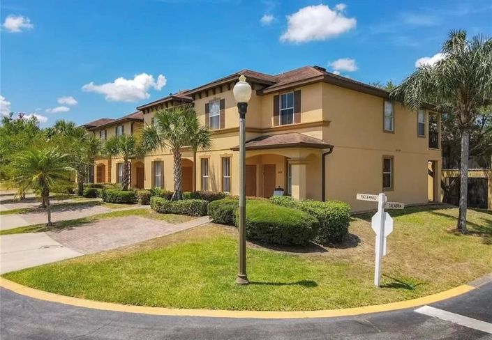 Image No.55-4 Bed Townhouse for sale