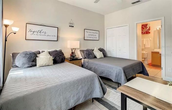 Image No.73-4 Bed Townhouse for sale