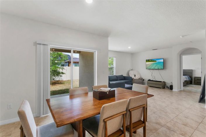 Image No.23-Propriété de 4 chambres à vendre à Kissimmee