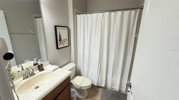 Image No.5-Propriété de 5 chambres à vendre à Kissimmee