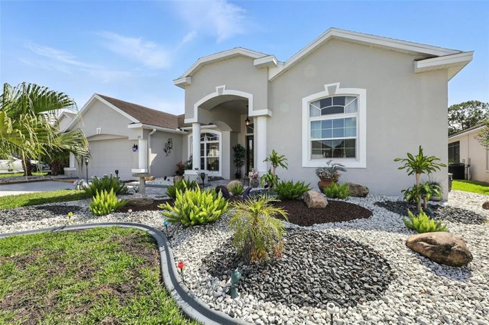 Image No.1-4 Bed Property for sale
