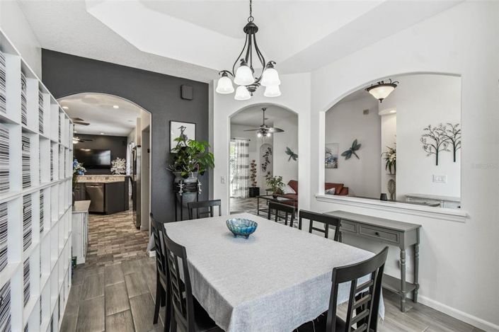 Image No.18-4 Bed Property for sale