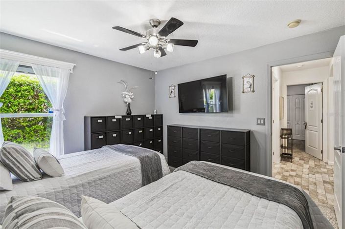 Image No.37-4 Bed Property for sale