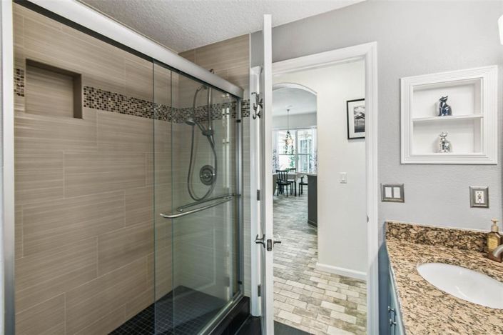 Image No.41-4 Bed Property for sale