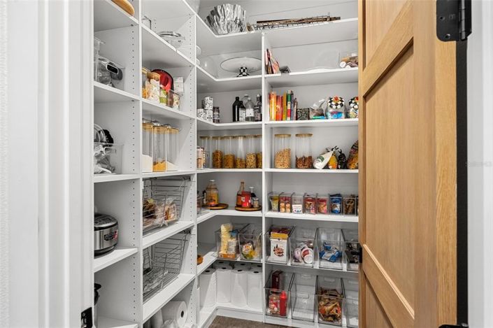 Image No.16-5 Bed Property for sale