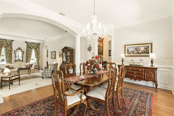 Image No.13-5 Bed Property for sale