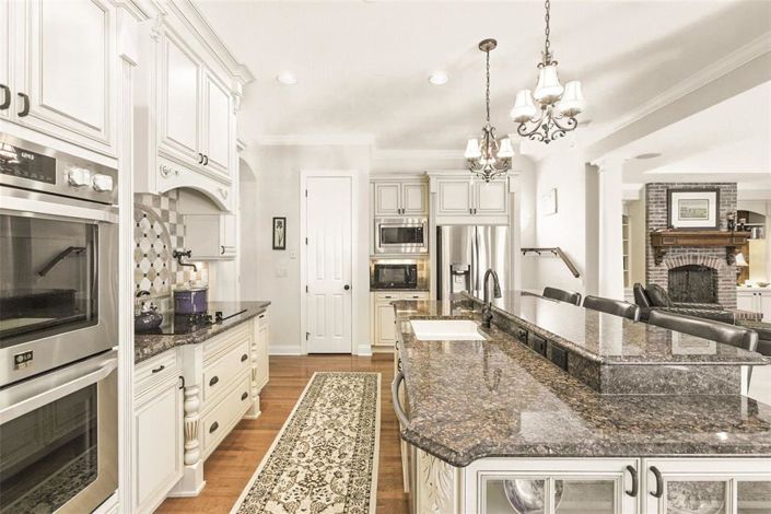 Image No.16-5 Bed Property for sale