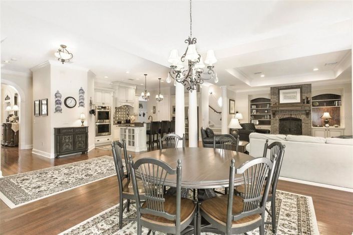 Image No.22-5 Bed Property for sale