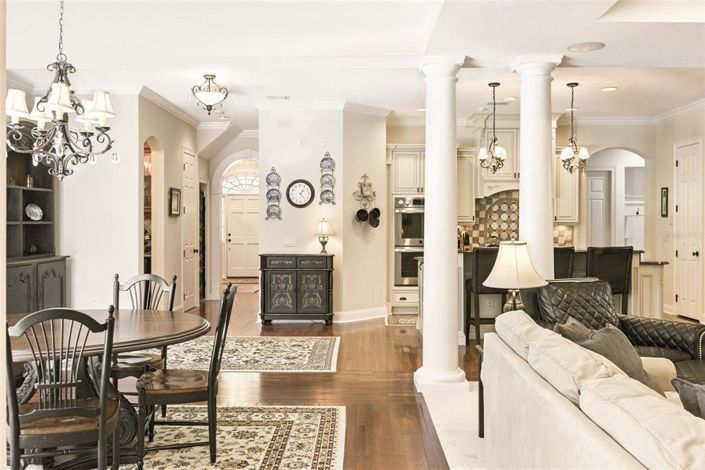 Image No.24-5 Bed Property for sale