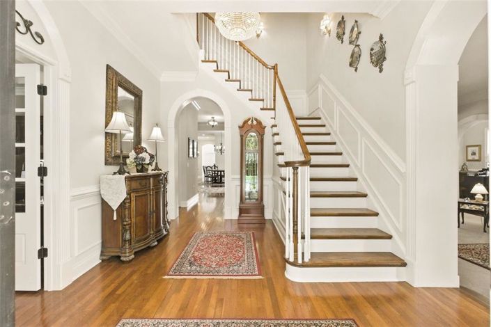 Image No.3-5 Bed Property for sale