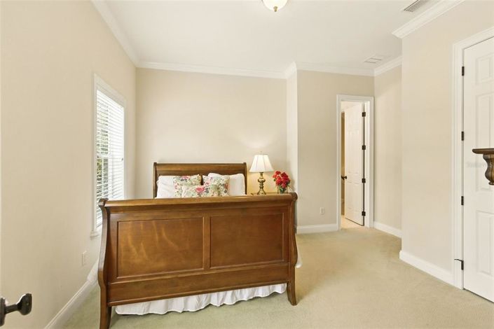 Image No.37-5 Bed Property for sale