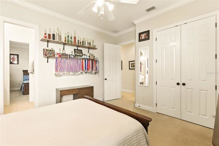 Image No.44-5 Bed Property for sale